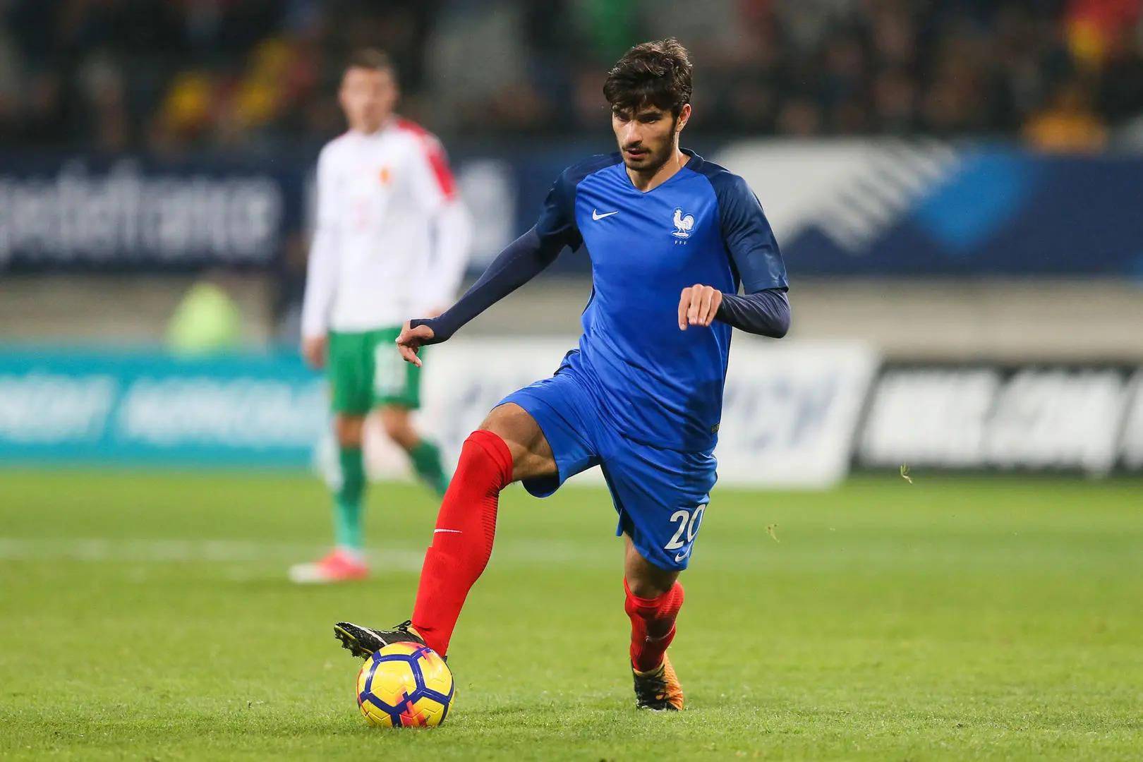 法甲今晚再迎强敌;辽宁本钢防线松动;主帅态度:管理层满意;身体对抗强度拉满的简单介绍 法甲今晚再迎强敌;辽宁本钢防线松动;主帅态度:管理层满意;身体对抗强度拉满的简单介绍