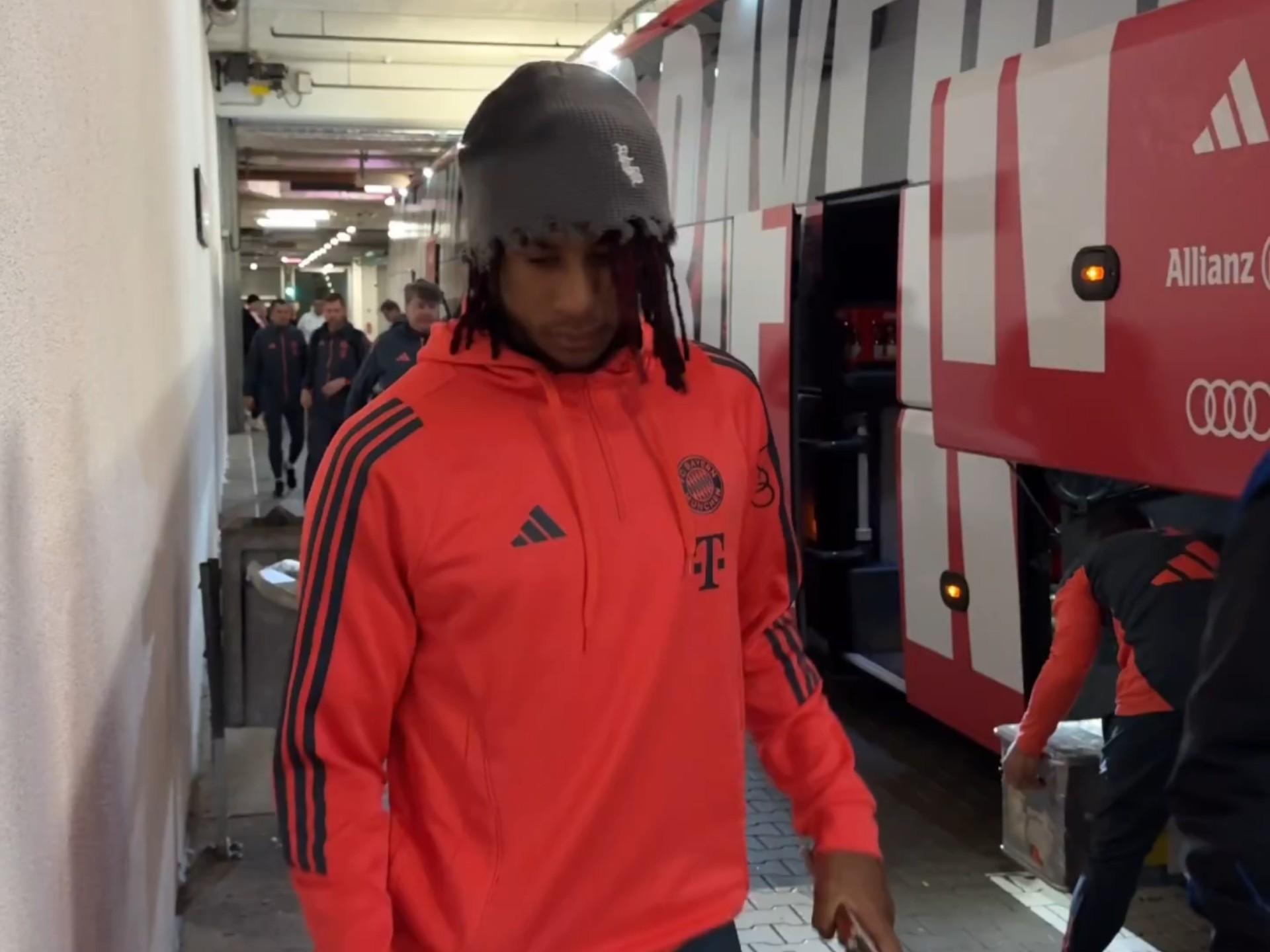 赛前德国杯传出新动向；斯图加特扳平良机；管理层表态：话题不断；数据趋势出现新变化的简单介绍