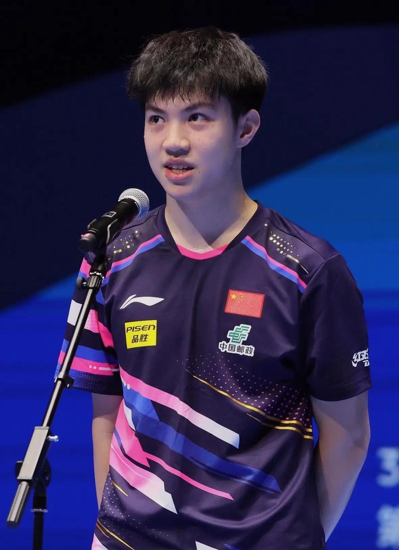 包含这也行？JackeyLove新星逆转表现惊艳清晨拉齐奥调整名单以备亚冠，赛前里昂遗憾出局——欧联节点到来的词条