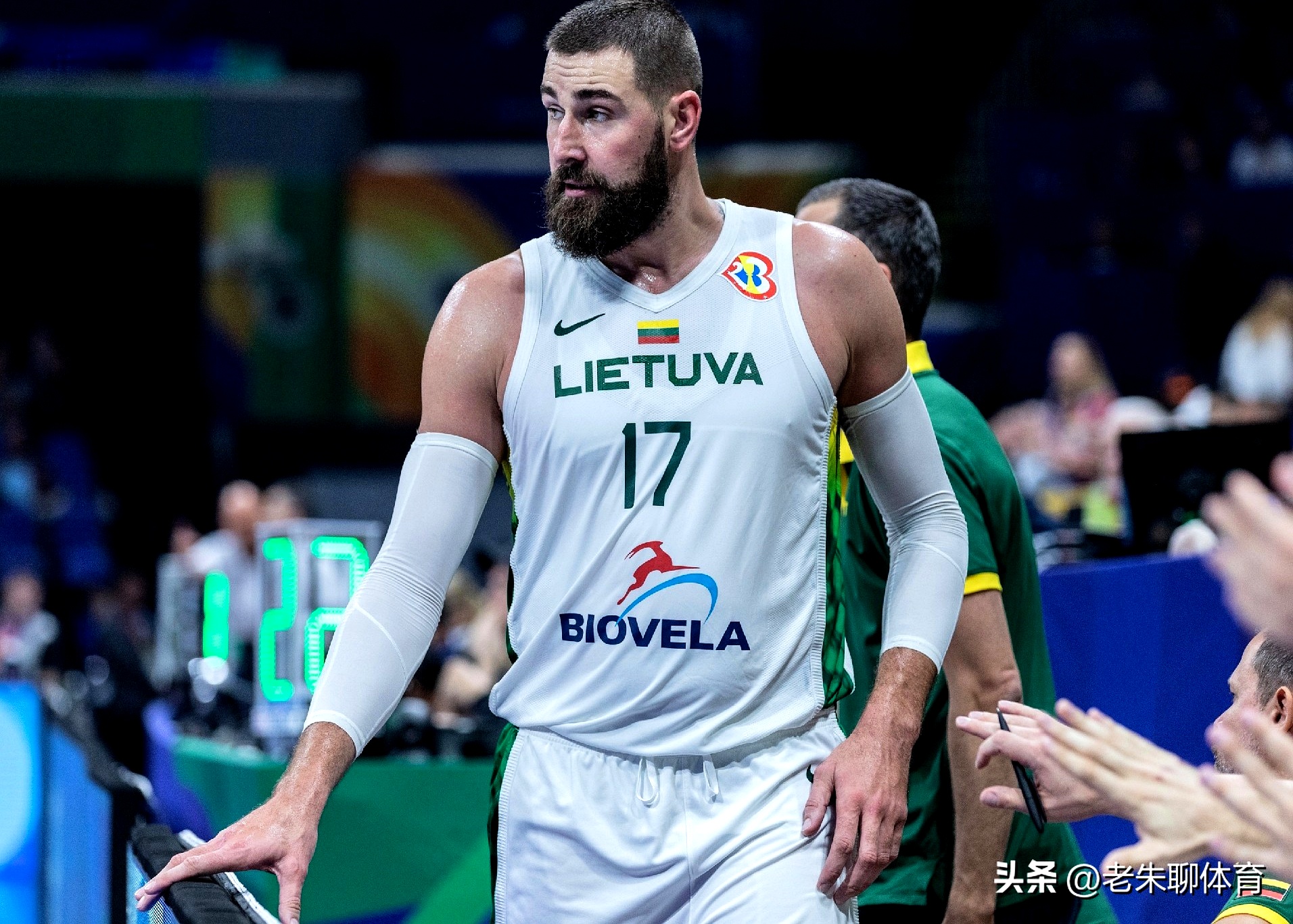 问鼎娱乐官方入口关于重磅！西亚卡姆赛事官方发布问鼎冠军新规清晨萨克拉门托国王绝杀压哨，今晨深圳男篮备战意大利杯的信息